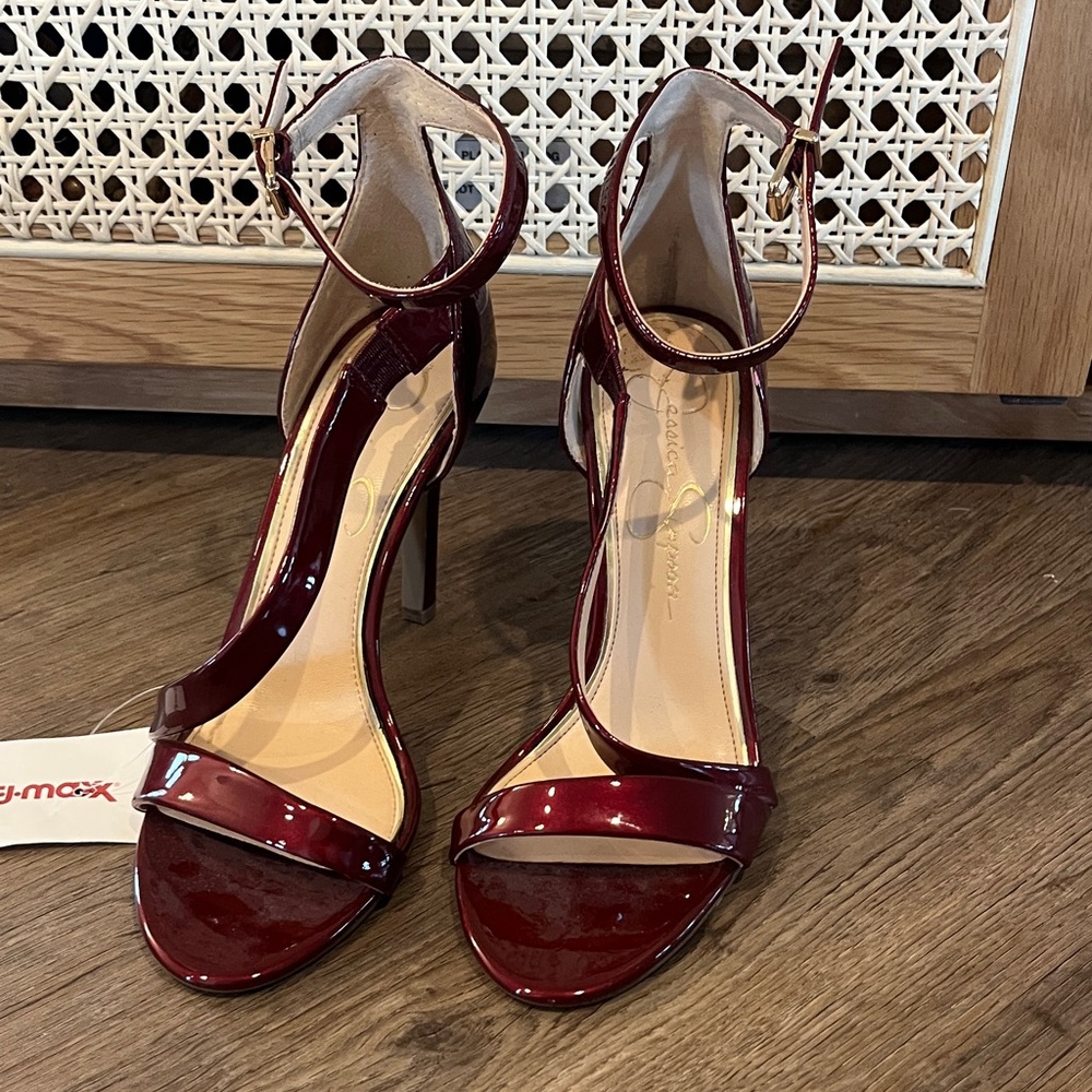 Jessica Simpson Burgundy Patent Heels